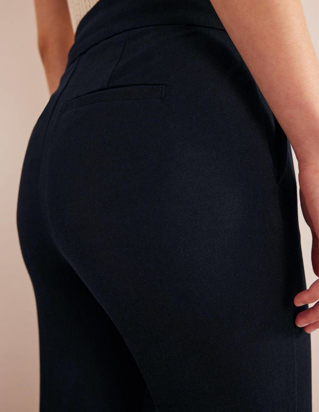 Boden Frauen Bi-Stretch-Crop-Schlaghose VH86PT340 Kleidung Marine