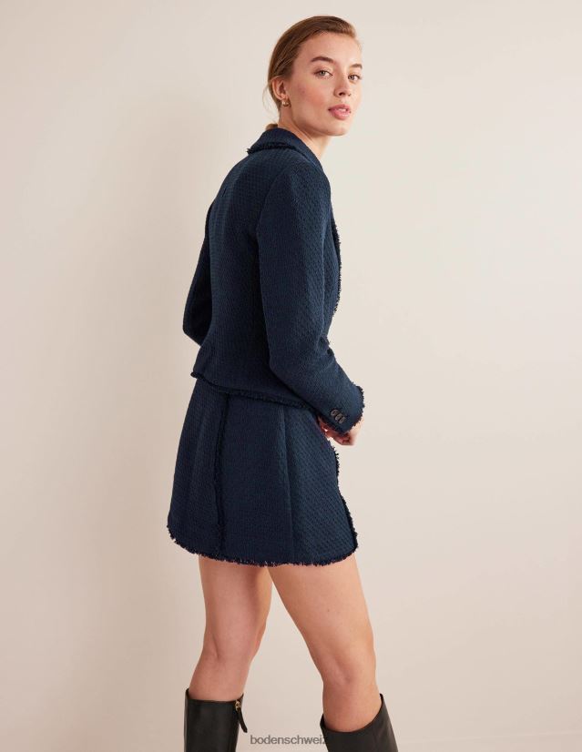 Boden Frauen Der verkürzte Baumwollblazer „York“. VH86PT1302 Kleidung Marine