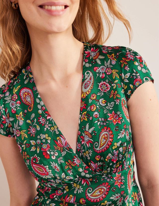 Boden Frauen Empire-Midi-Teekleid aus Satin VH86PT2486 Kleidung Grün- und Löwenzahn-Paisley