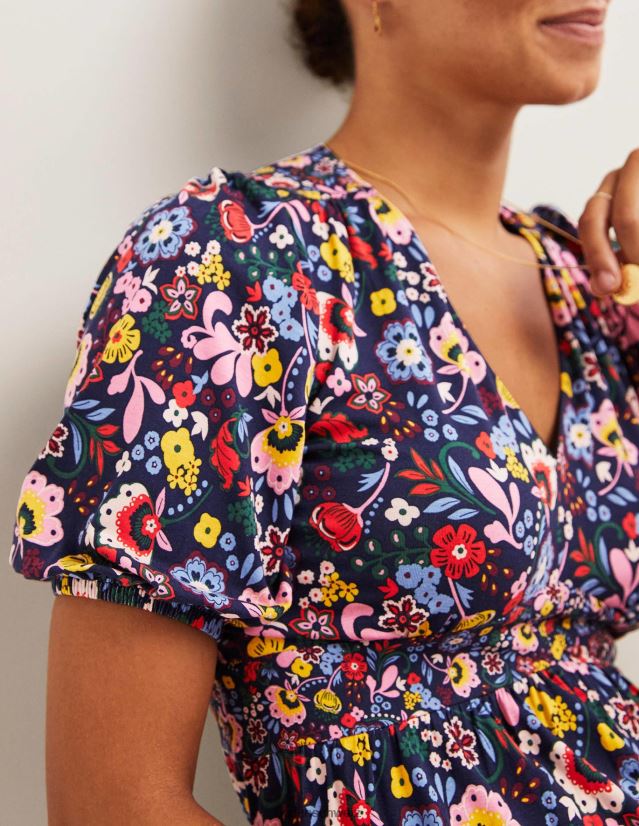 Boden Frauen Gestuftes Maxi-Teekleid aus Jersey VH86PT2469 Kleidung Marine und hübsches Paradies