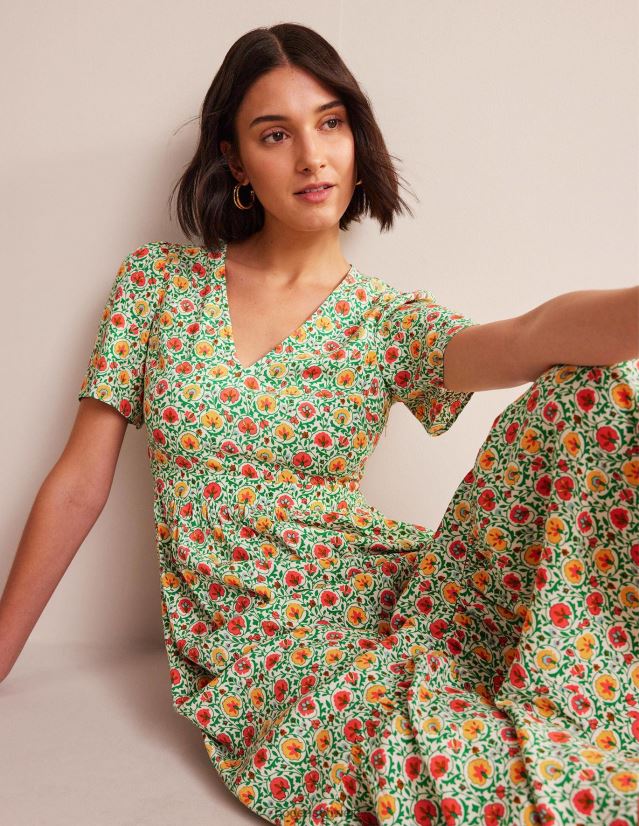 Boden Frauen Gestuftes Maxikleid mit V-Ausschnitt VH86PT937 Kleidung grüne & bezaubernde Blüte