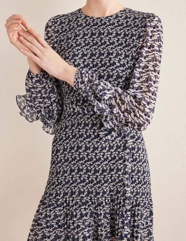 Boden Frauen Plissee-Minikleid VH86PT2544 Kleidung Französisches Marineblau und Mohnblumenranke