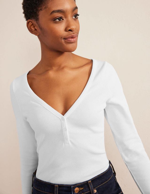 Boden Frauen Geripptes Henley-Oberteil VH86PT1668 Kleidung Weiß