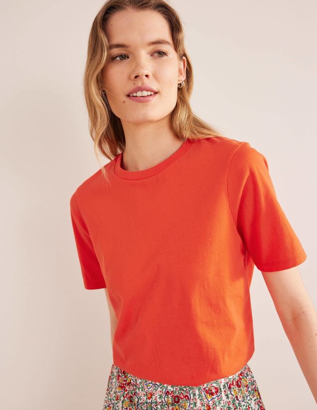 Boden Frauen T-Shirt mit Rundhalsausschnitt aus reiner Baumwolle VH86PT1928 Kleidung roter Knall