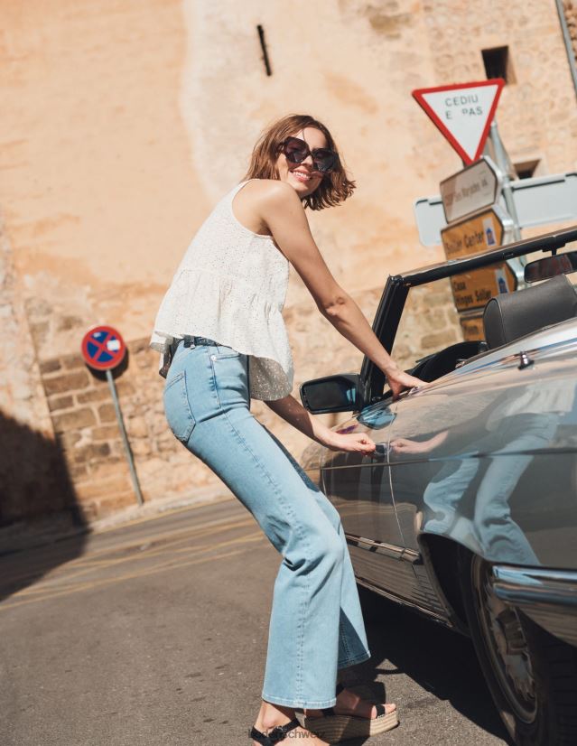 Boden Frauen Top mit Schößchenstickerei VH86PT1414 Kleidung Elfenbein