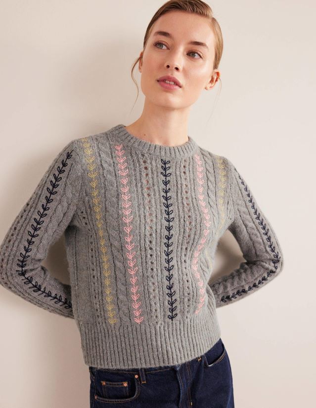 Boden Frauen Flauschiger Pullover mit Zopfmusterstickerei VH86PT1409 Kleidung graue Melange