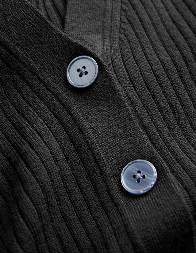 Boden Frauen Gerippter Cardigan aus Merinowolle VH86PT1291 Kleidung Schwarz