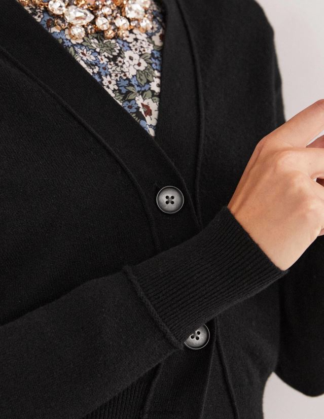 Boden Frauen Kurz geschnittener V-Cardigan aus Kaschmir VH86PT2466 Kleidung Schwarz