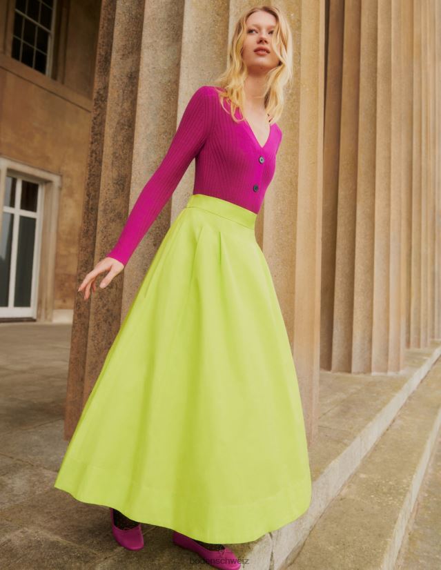 Boden Frauen Kurzer Rippstrick-Cardigan aus Merinowolle VH86PT2133 Kleidung rosaviolett