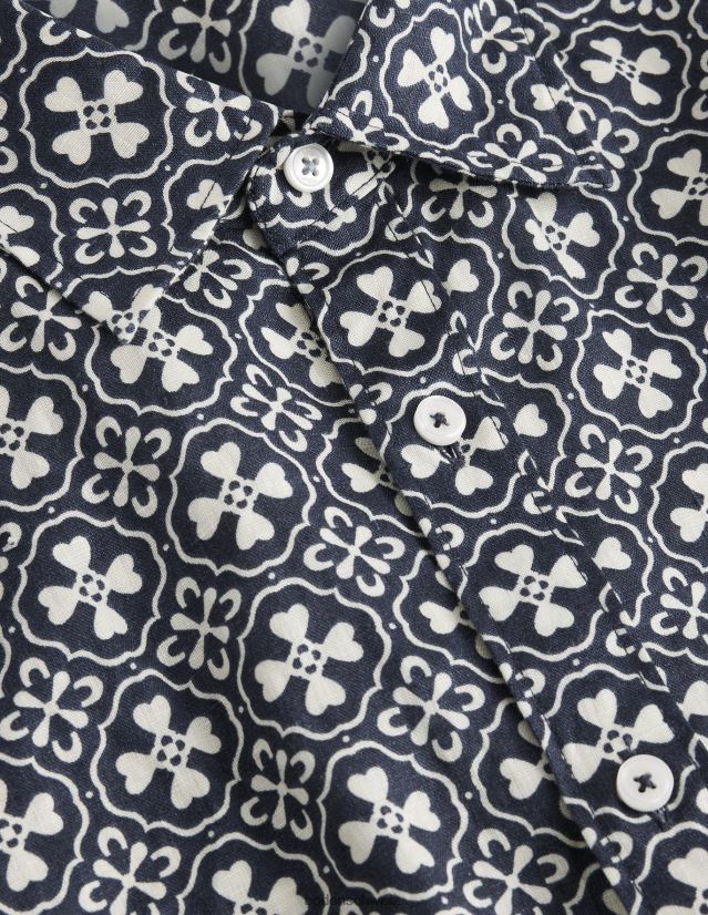 Boden Männer Leinenhemd mit Cutaway-Kragen VH86PT3629 Kleidung französische Marinefliese