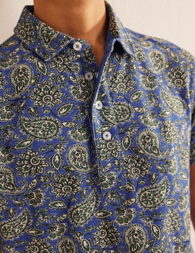Boden Männer Slim-Fit-Pique-Polo VH86PT3501 Kleidung Cabana-blaues Paisley